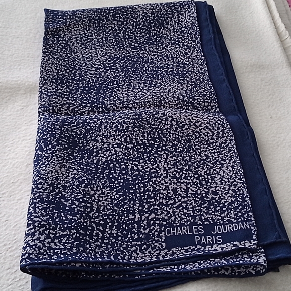 Charles Jourdan Scarf - Picture 1 of 5